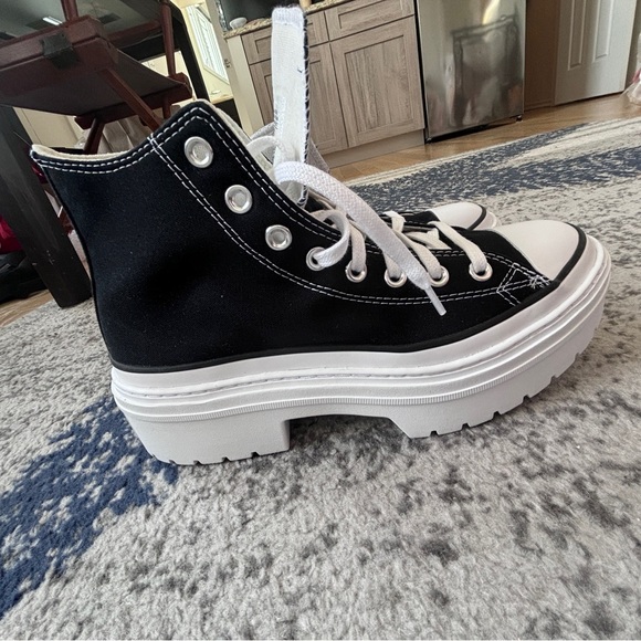 Converse Women's Black High-Top Sneakers - Picture 4 of 12